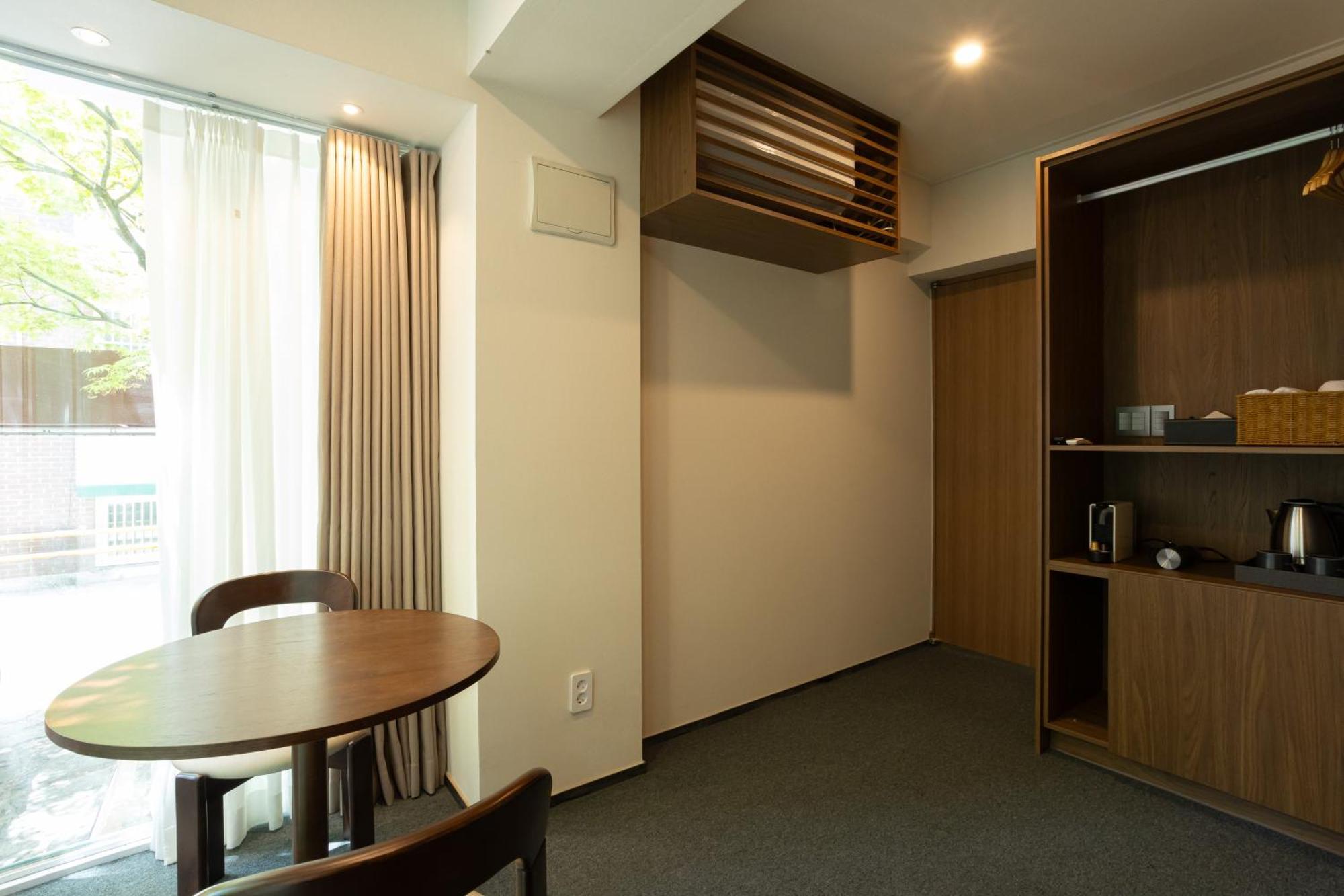 Guest house Maple Mansion Hongdae Seoul