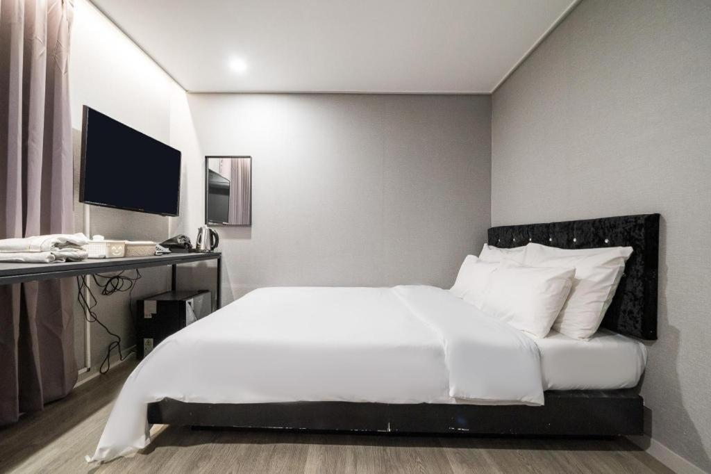 Gong Gam Sangbong Motel *