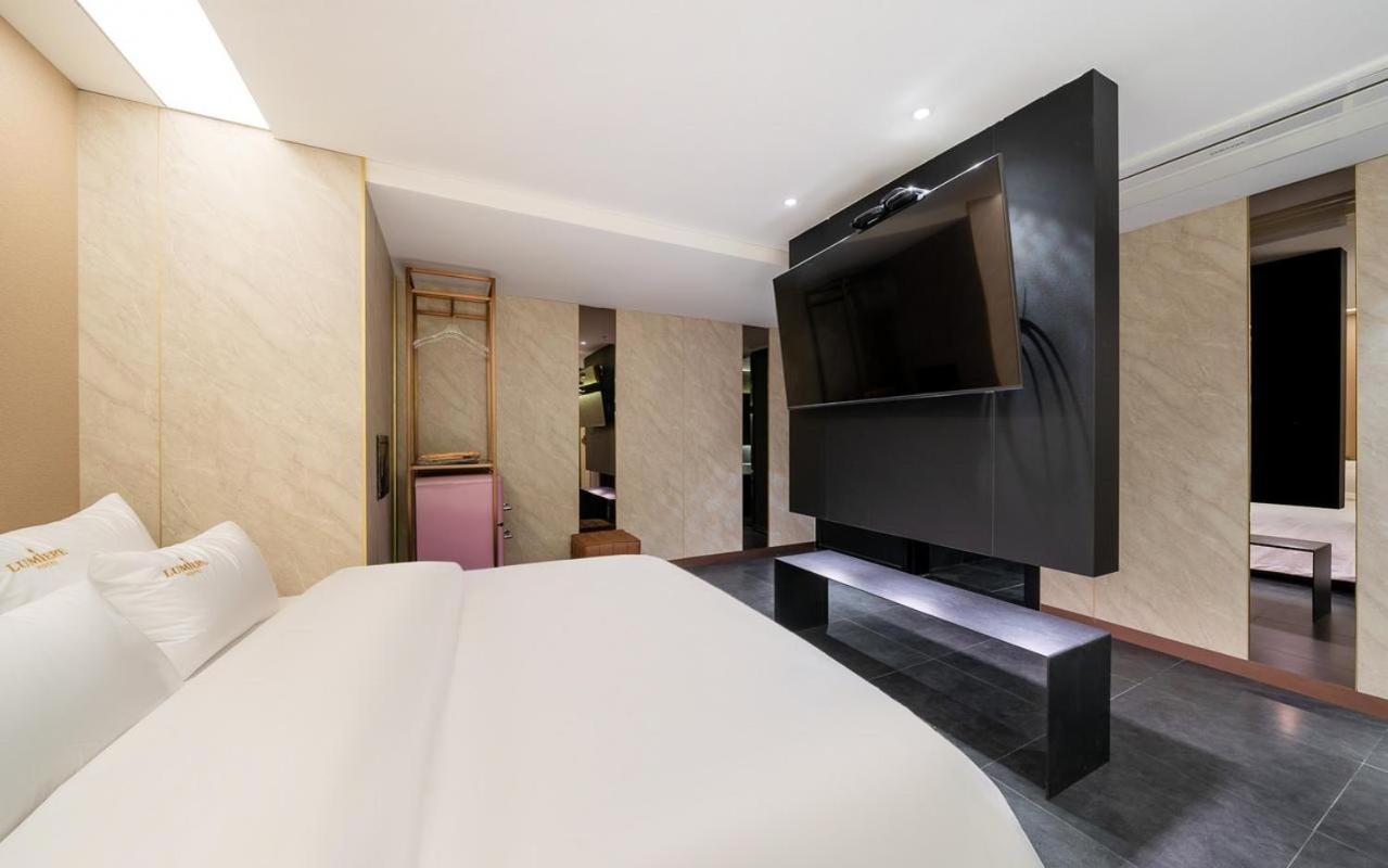 Yeoksam Lumiere 3* Seoul