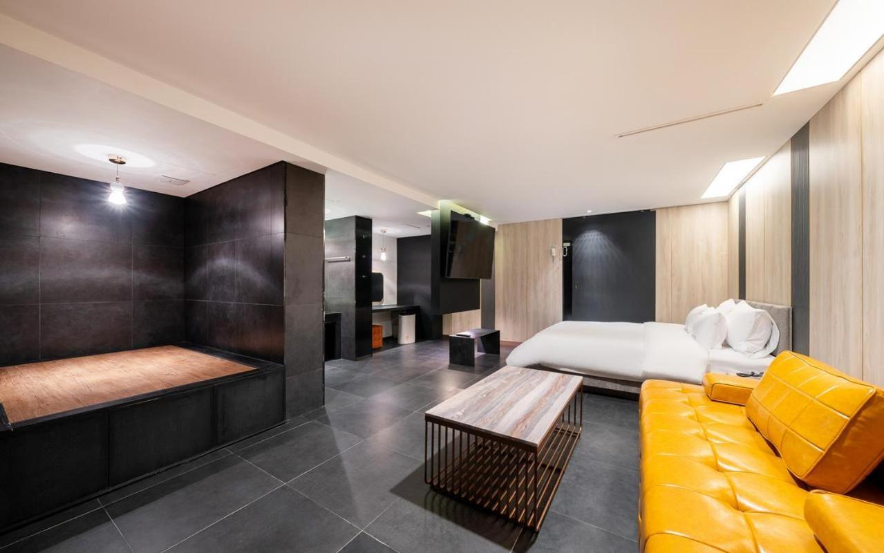 Hotel Yeoksam Lumiere