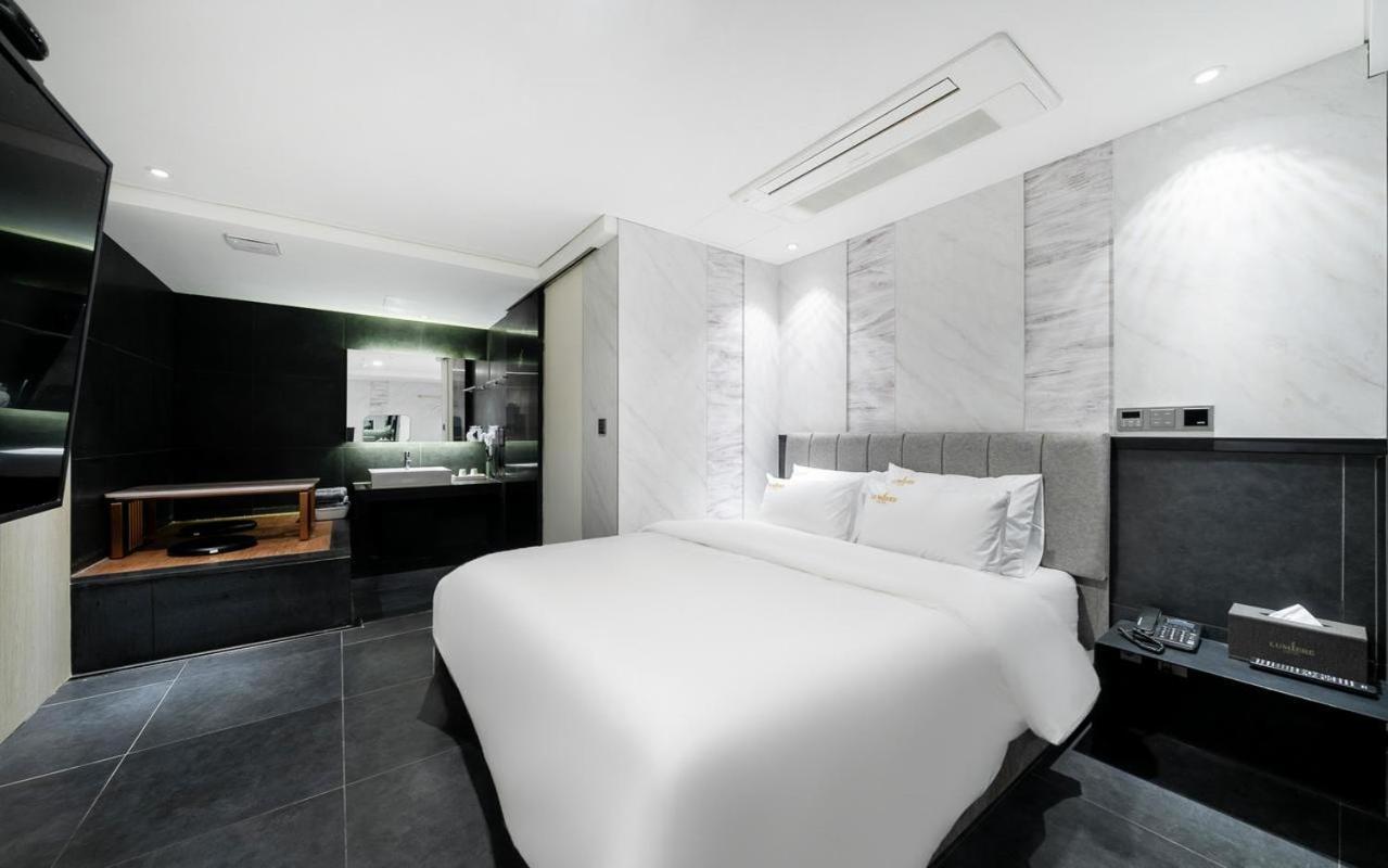 Hotel Yeoksam Lumiere 3*