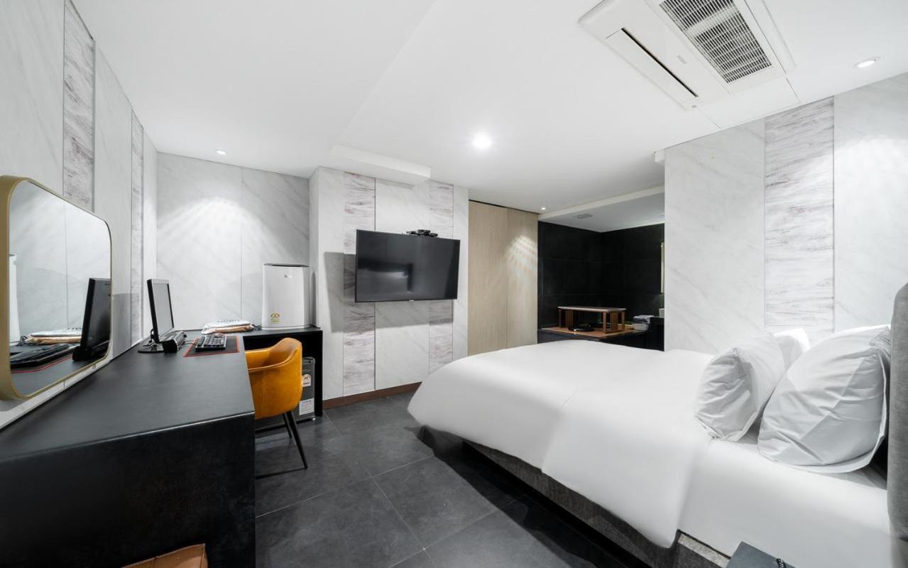 Hotel Yeoksam Lumiere Seoul