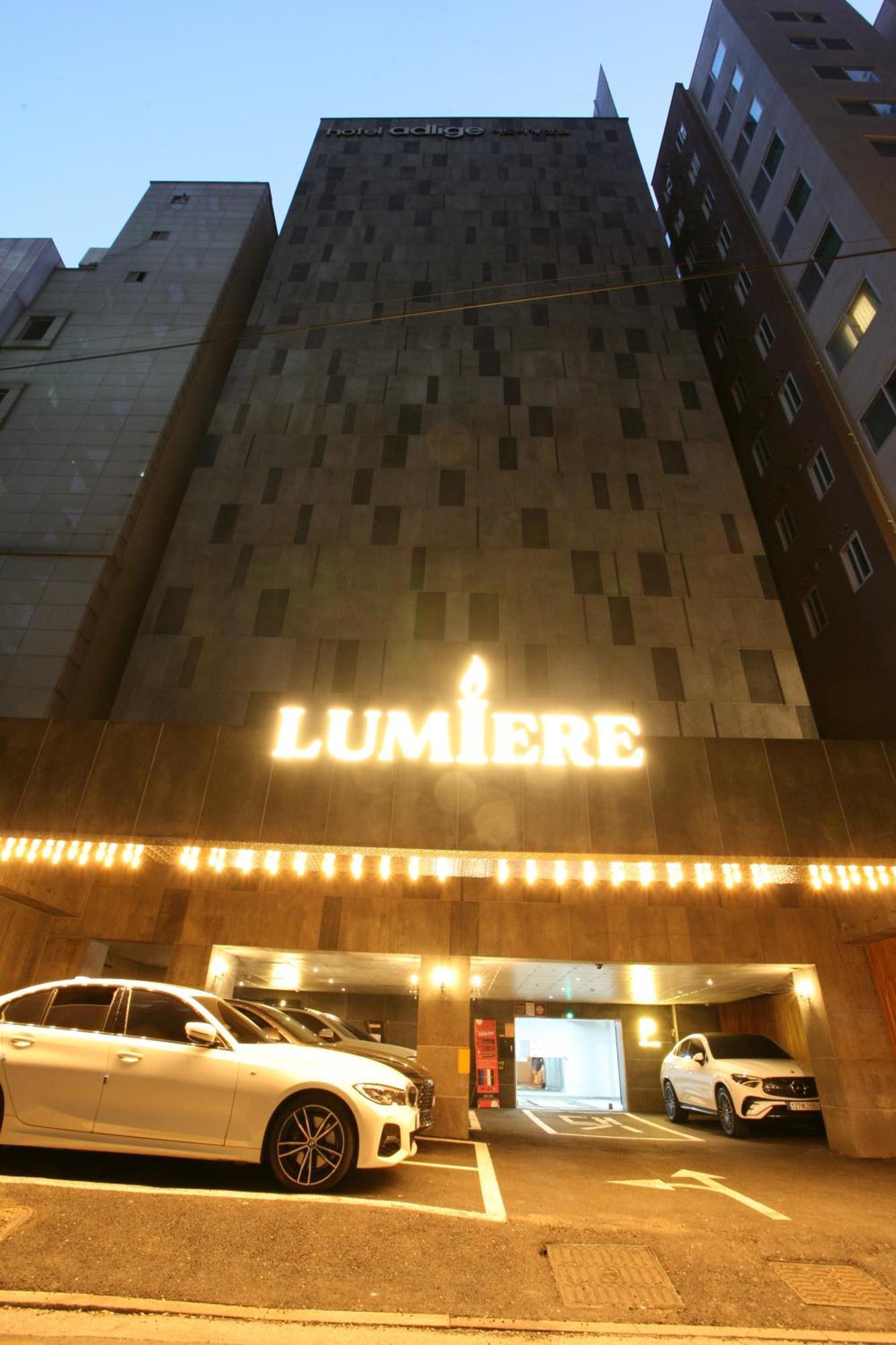 Yeoksam Lumiere 3*