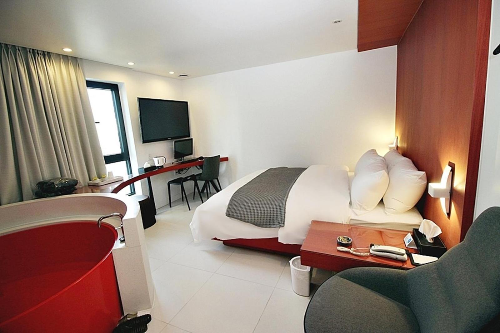 Hapjeong Circle Hotel Seoul