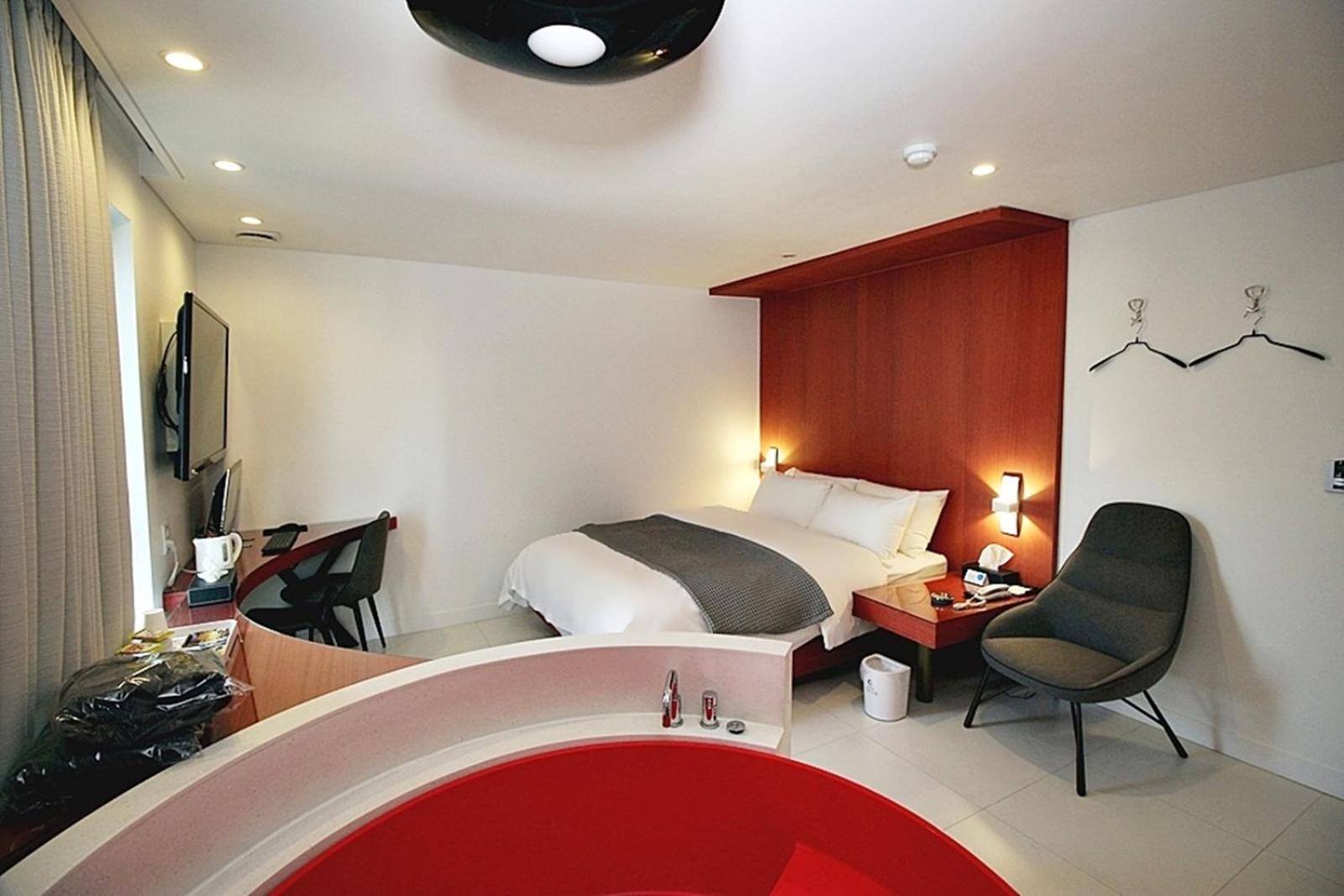 Hapjeong Circle 3*