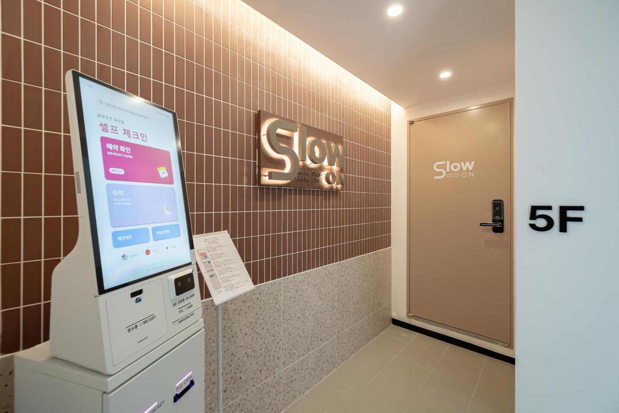 Hostel Slow On Hongdae Seoul