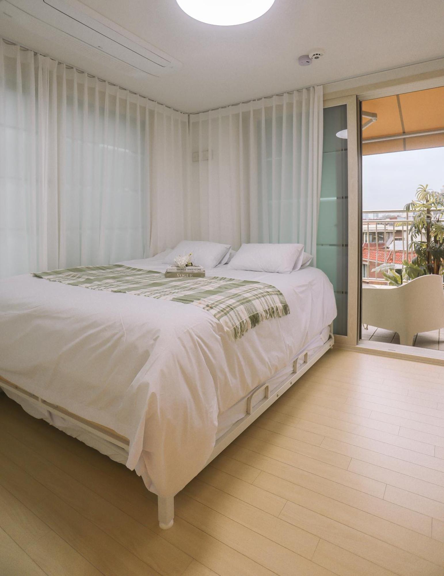Yg House *