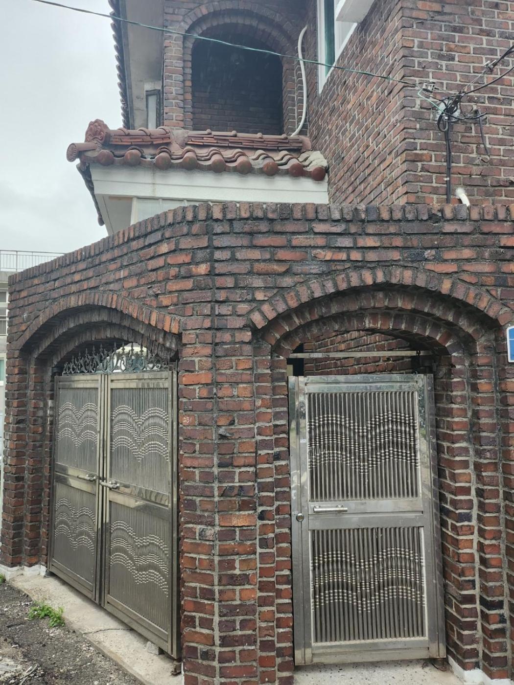 Travel And Live In A Sunny House Up To 10 Hongdae Seoul