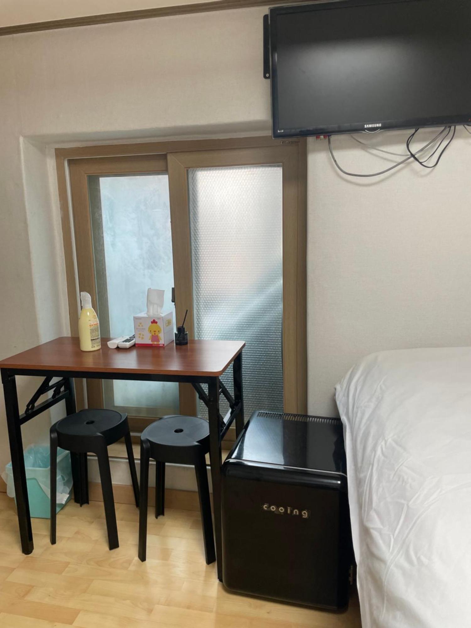 Stayin Myeongdong - Foreigners Only *
