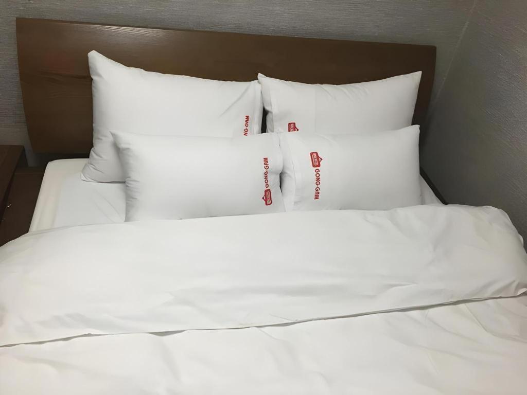Gong Gam Sangbong Motel *