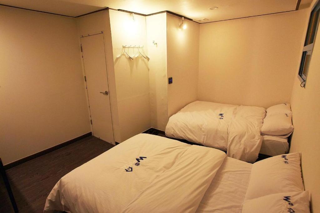 Hotel W Mini