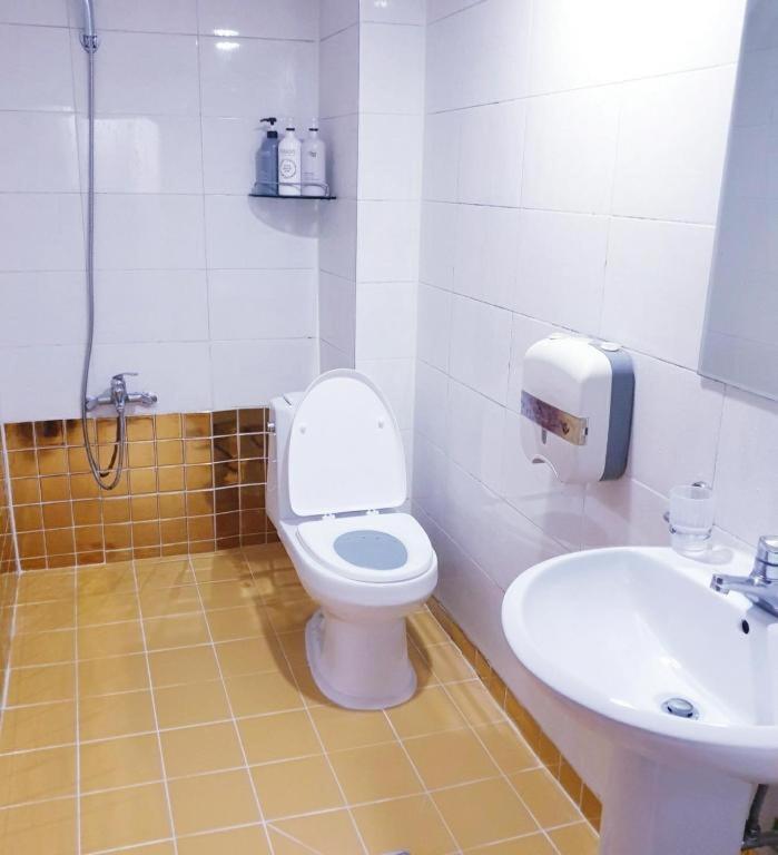 Hostel Dreaming Sinchon Hongdae Seoul