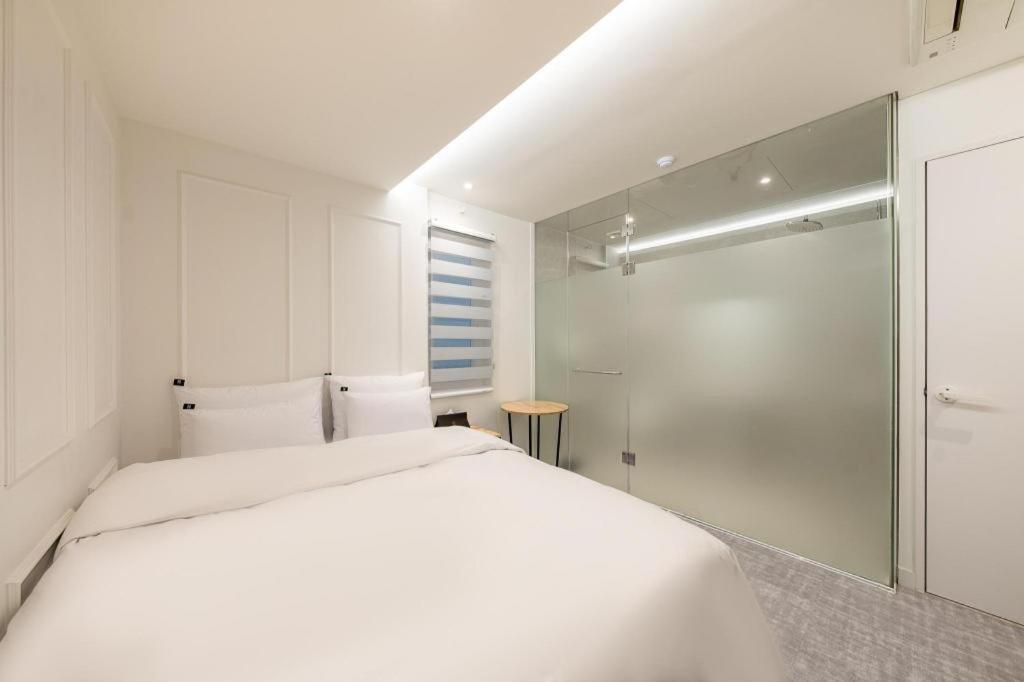 Hotel Crossing Seoul
