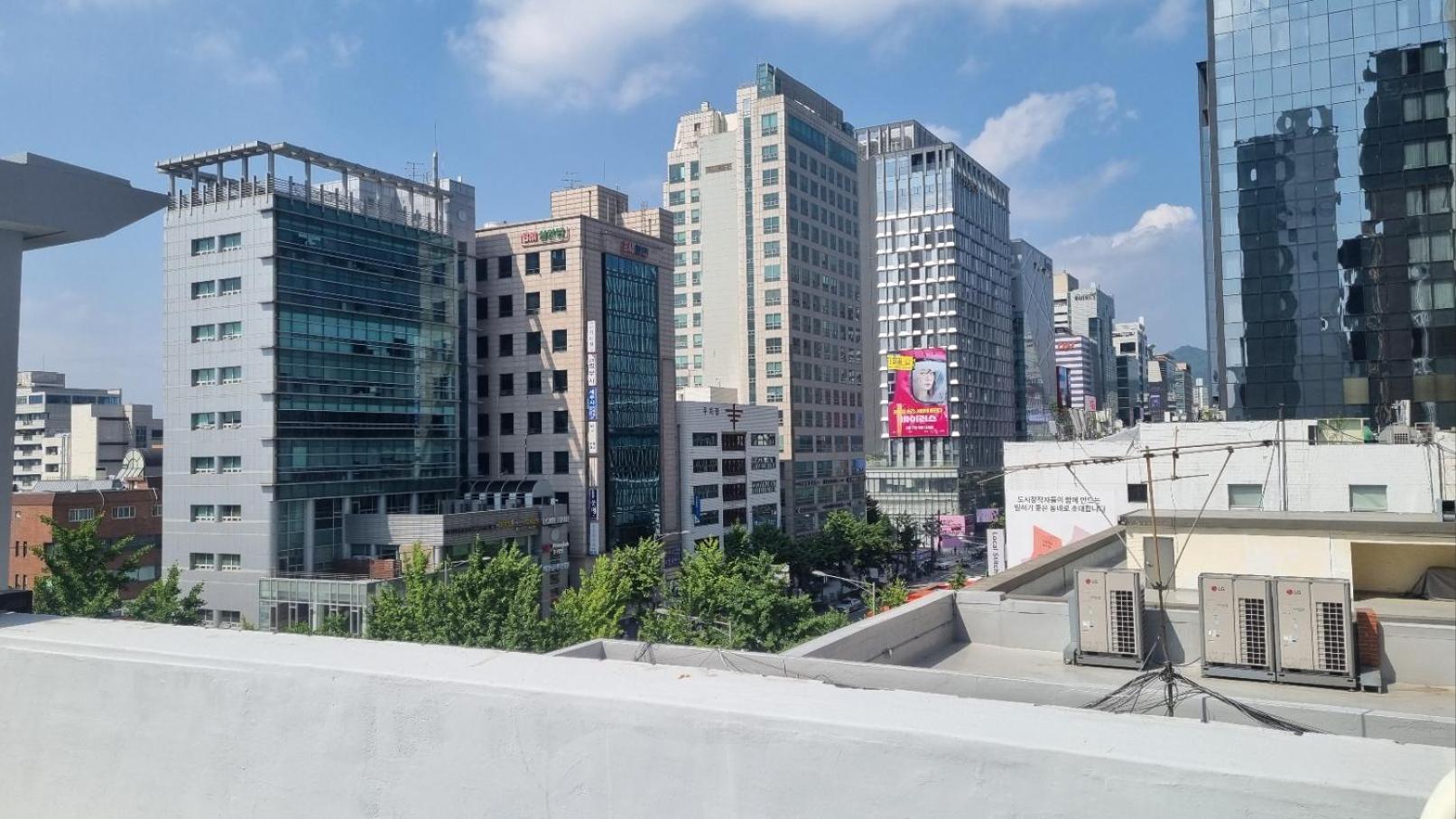 Hostel Slow On Hongdae *
