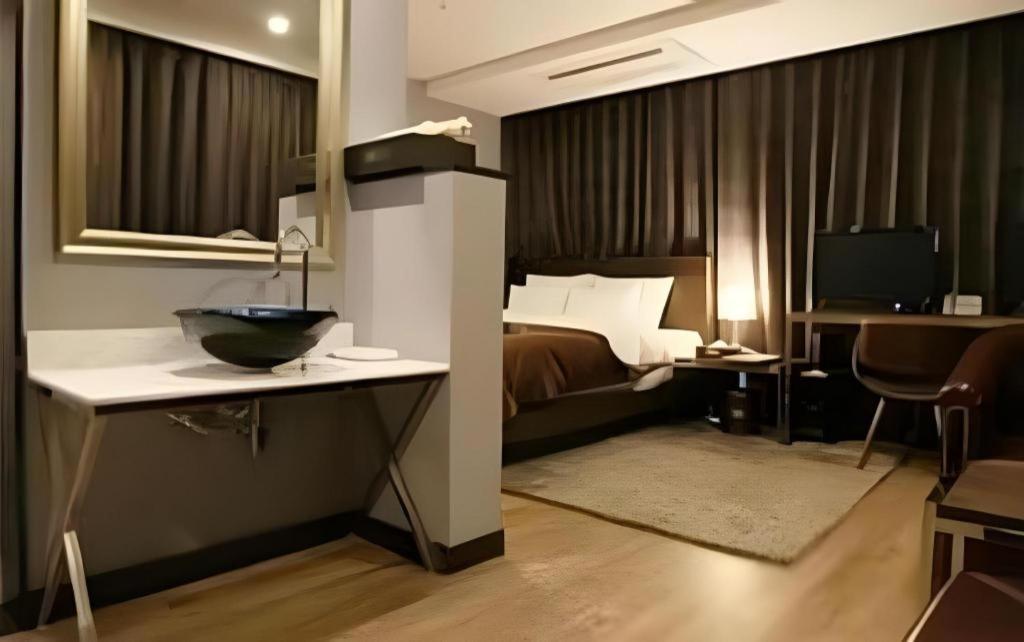 Ahava Motel 2*