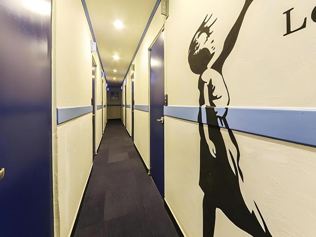 Hotel W Mini 2*