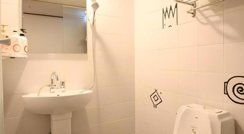 Myeongdong Mom House 2* Seoul