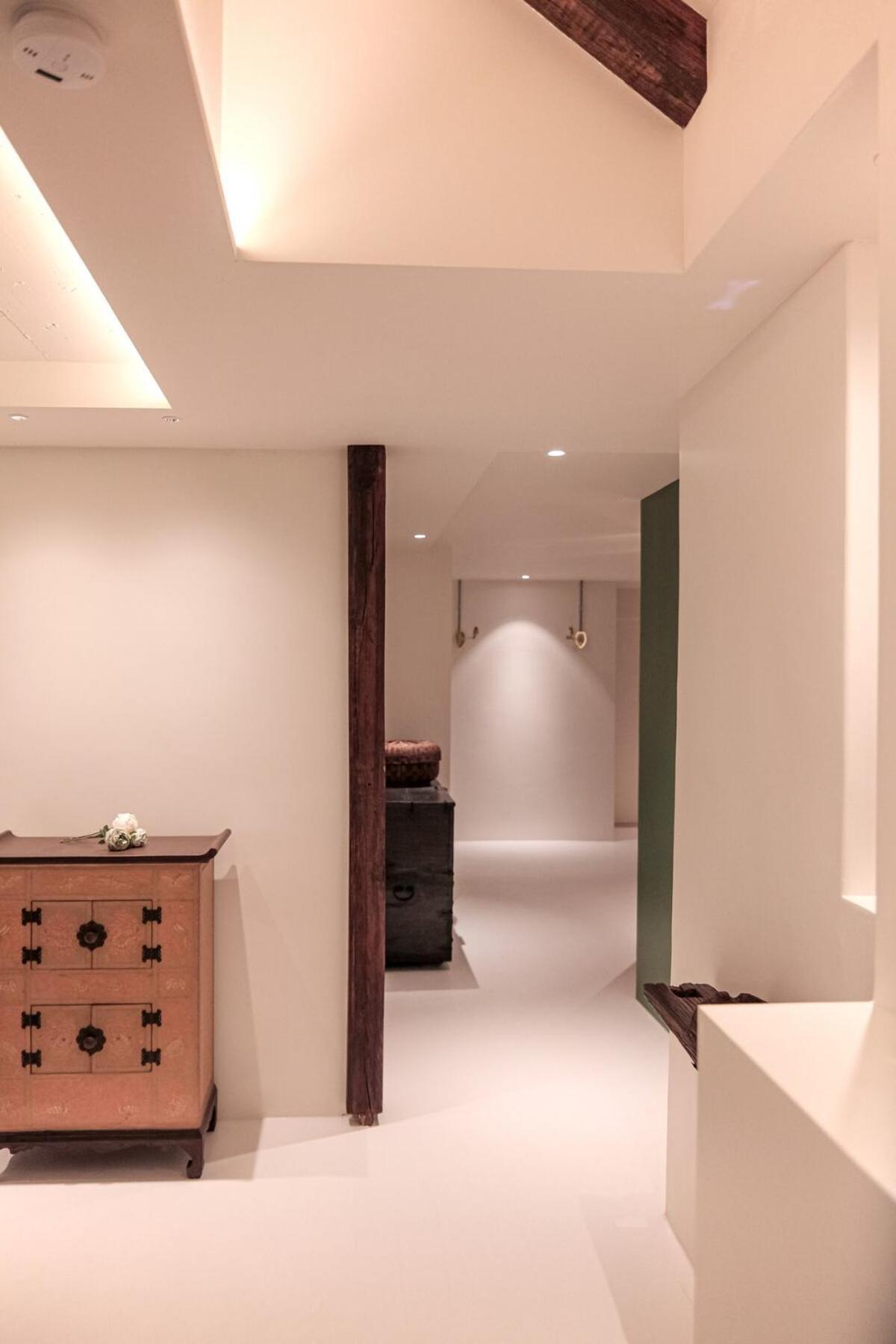 Apartment Hipphere #new#gyeongbokgung Palace #airportbuswalk #jongno #myeongdong #bukchon #gwanghwamun #seongsu #familytravel #friendshiptravel *