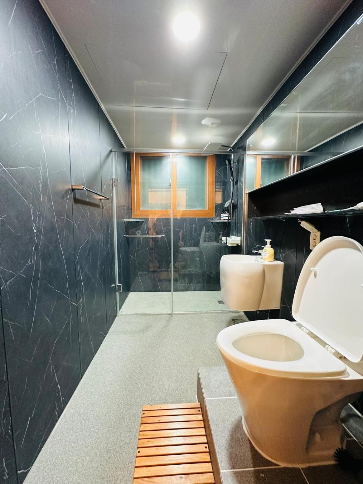 Villa Spring Of Mapo 201, 5 Minutes On Foot From Hongik Station *