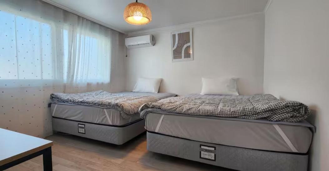 K-17 White Linen House * Seoul