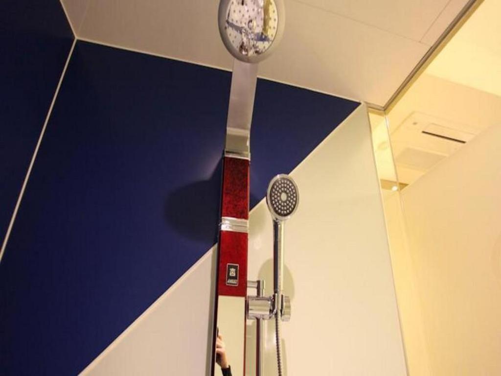 Hotel Crossing