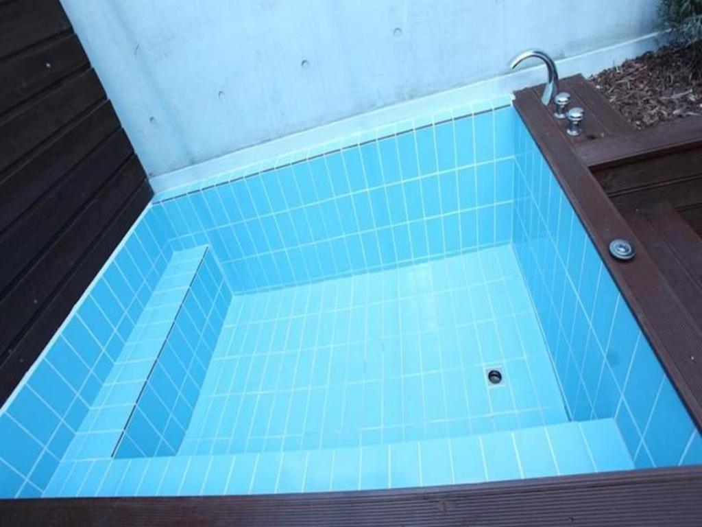 Crossing Hotel 2*
