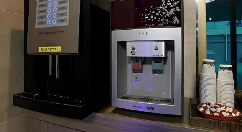 Cinema 2*