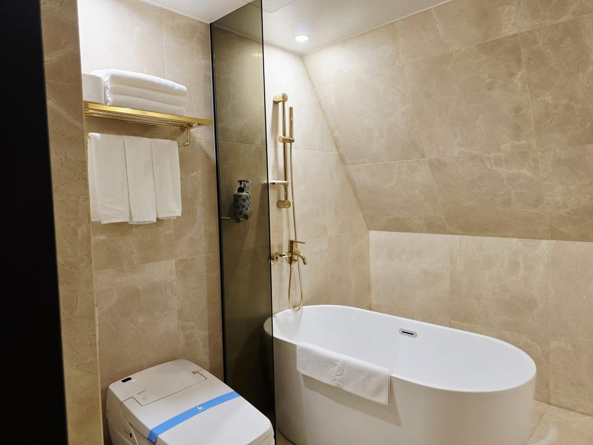 Blueduck Hotel