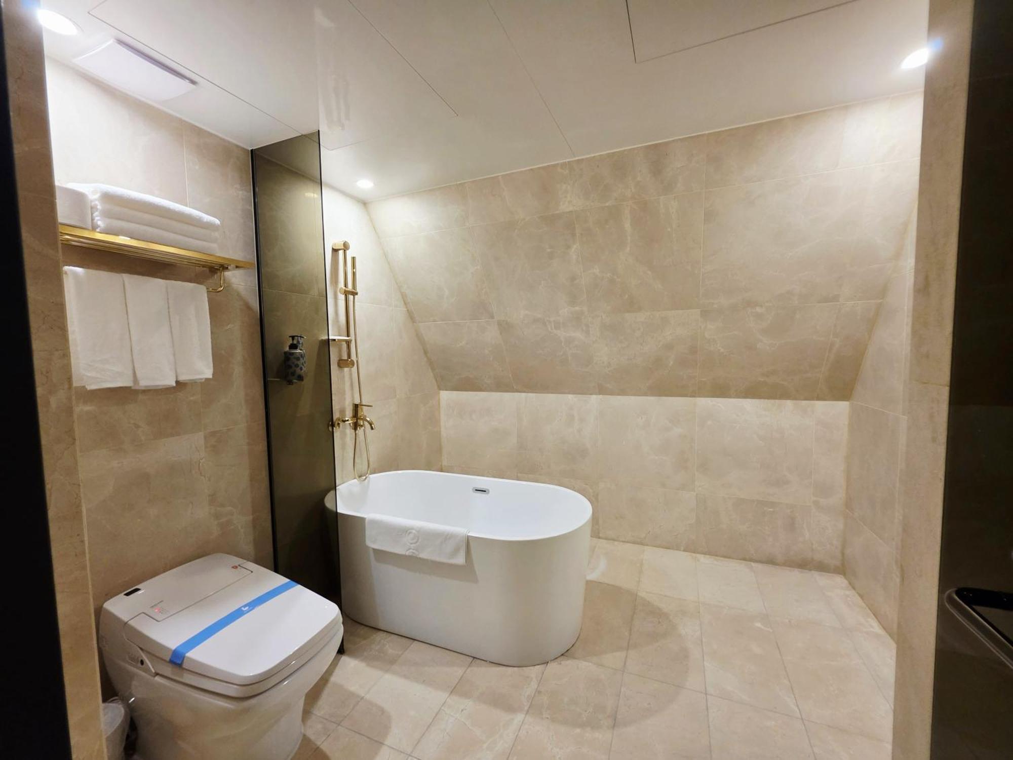 Blueduck Hotel