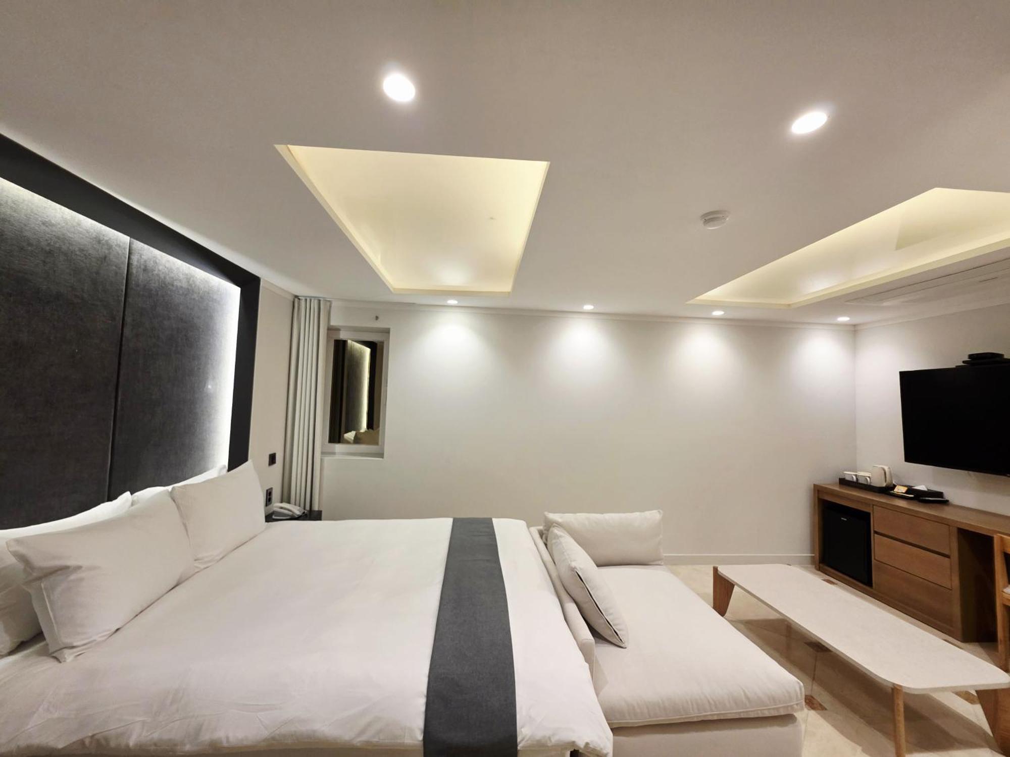 Blueduck Hotel *