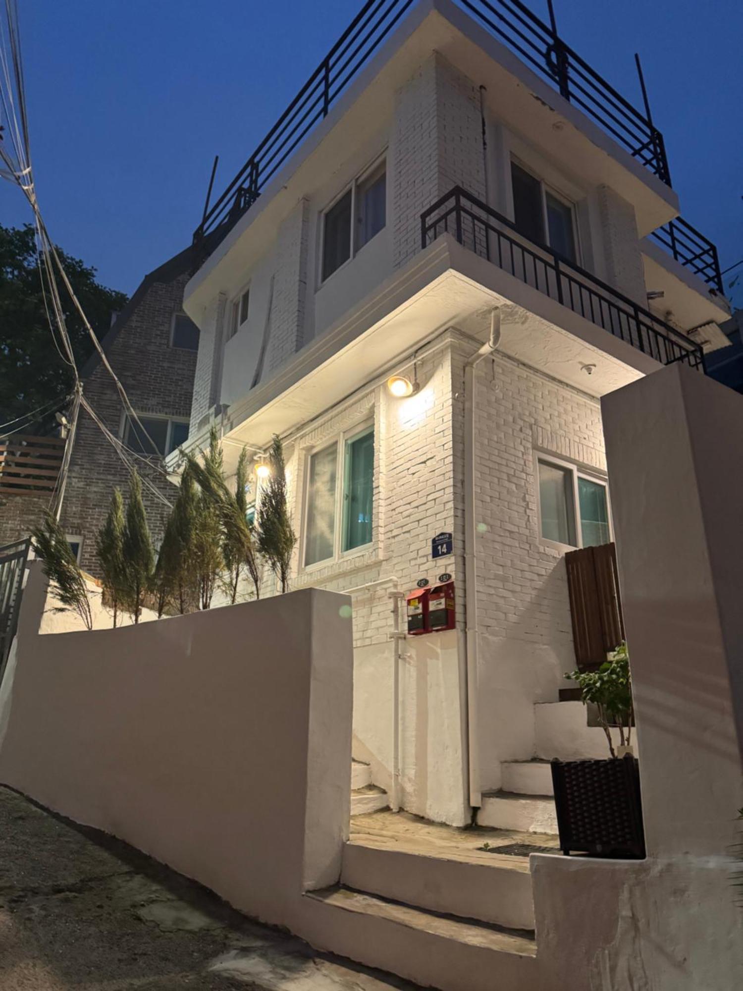 Vila Garden And Namsan *