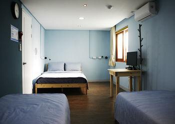 Hotel Is