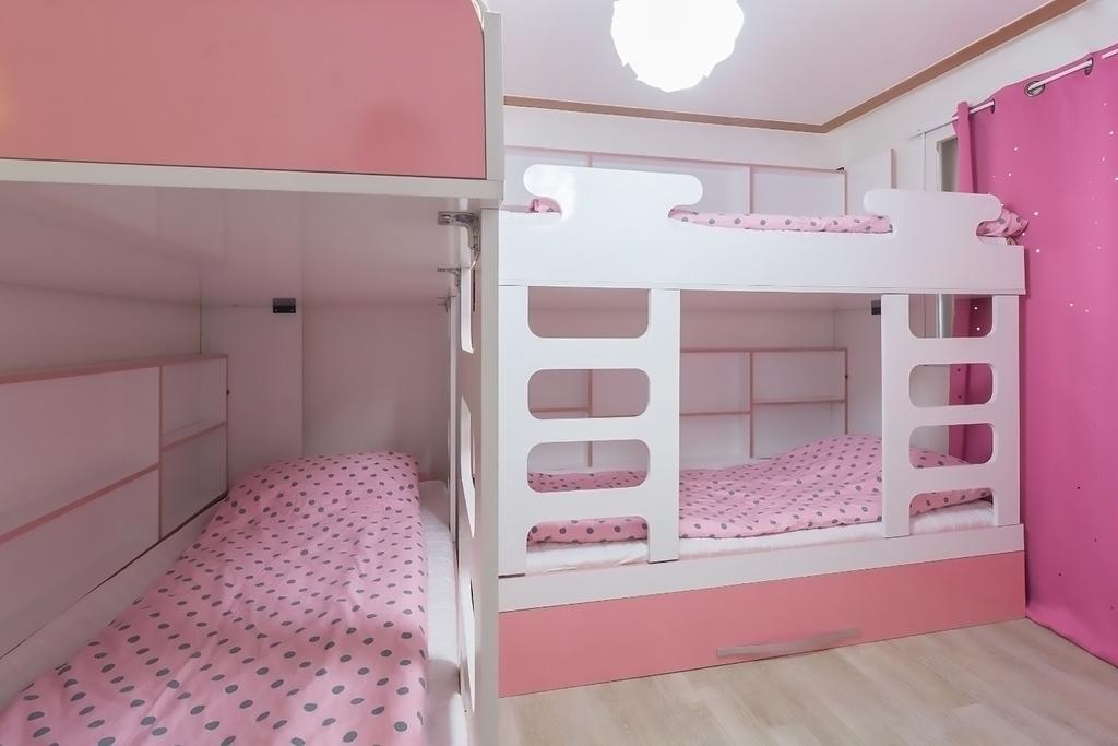 Nanu Pink - Female Only *