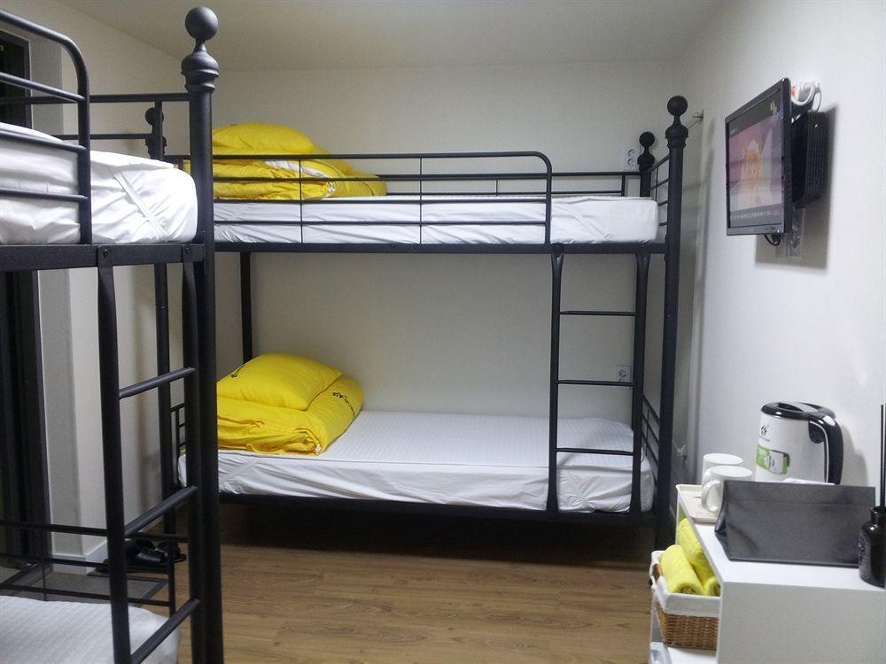 24guesthouse Myeongdong 2*