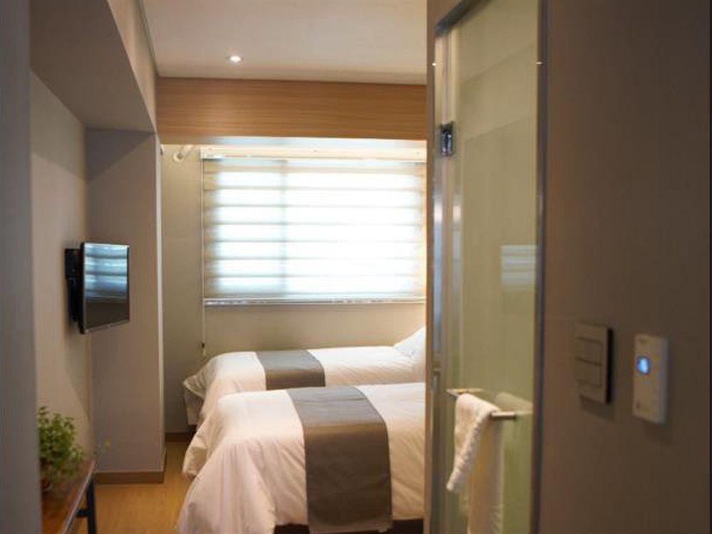 Hotel Cleo Hongdae Seoul