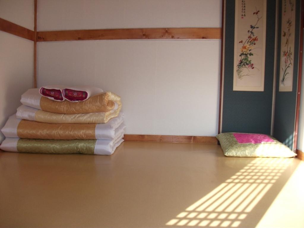 Hyosunjae Hanok 2*