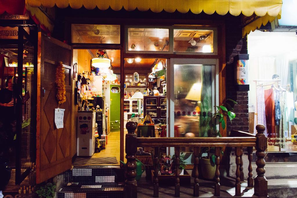 Hongdae Victorian * Seoul