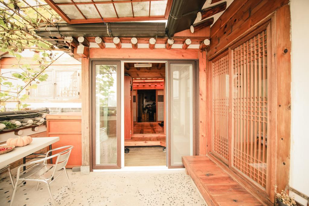 Bukchonmaru Hanok 2*