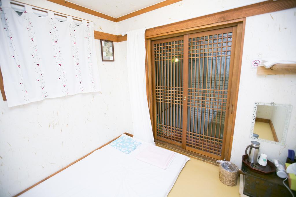 Bukchonmaru Hanok Guest house Seoul