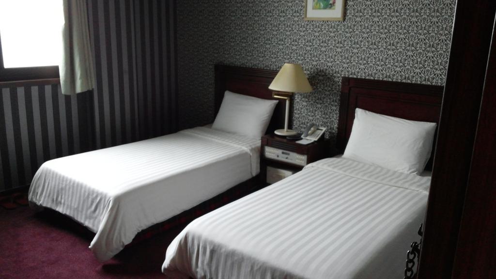 Airport Hotel 3*