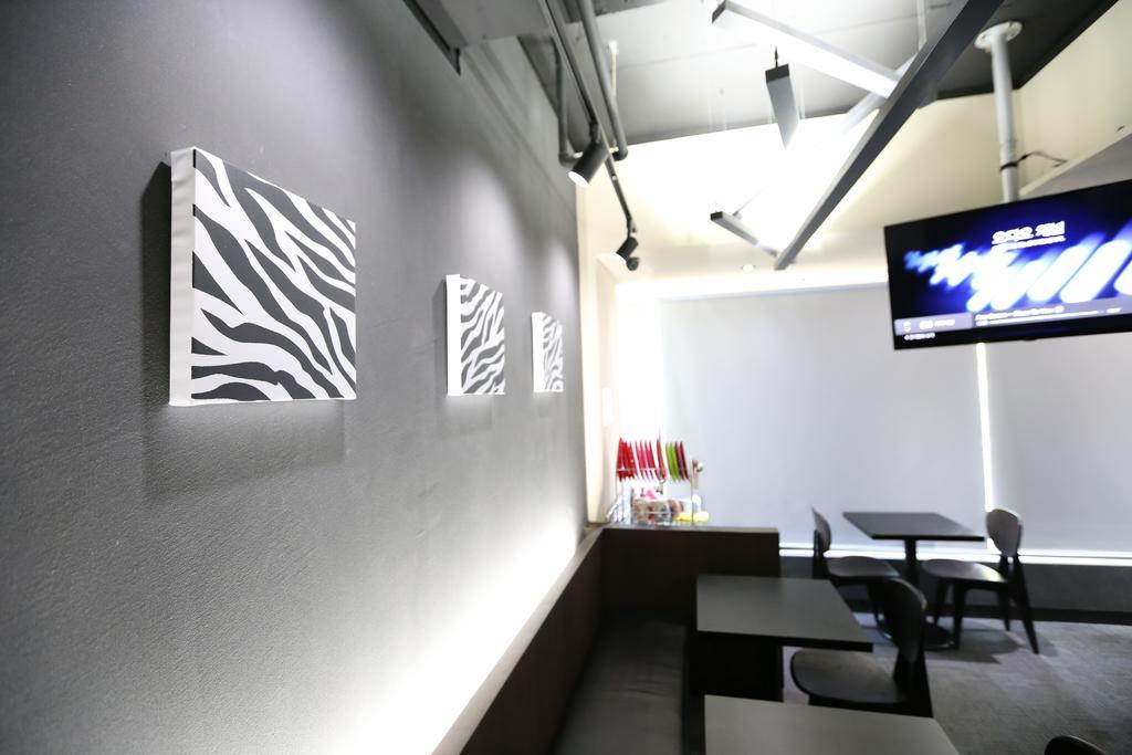 Philstay Ehwa Boutique - Female Only * Seoul