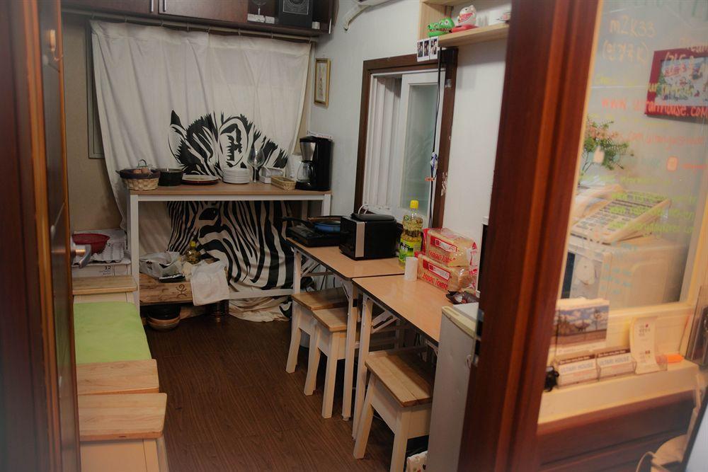 Sinchon Sisters Hostel