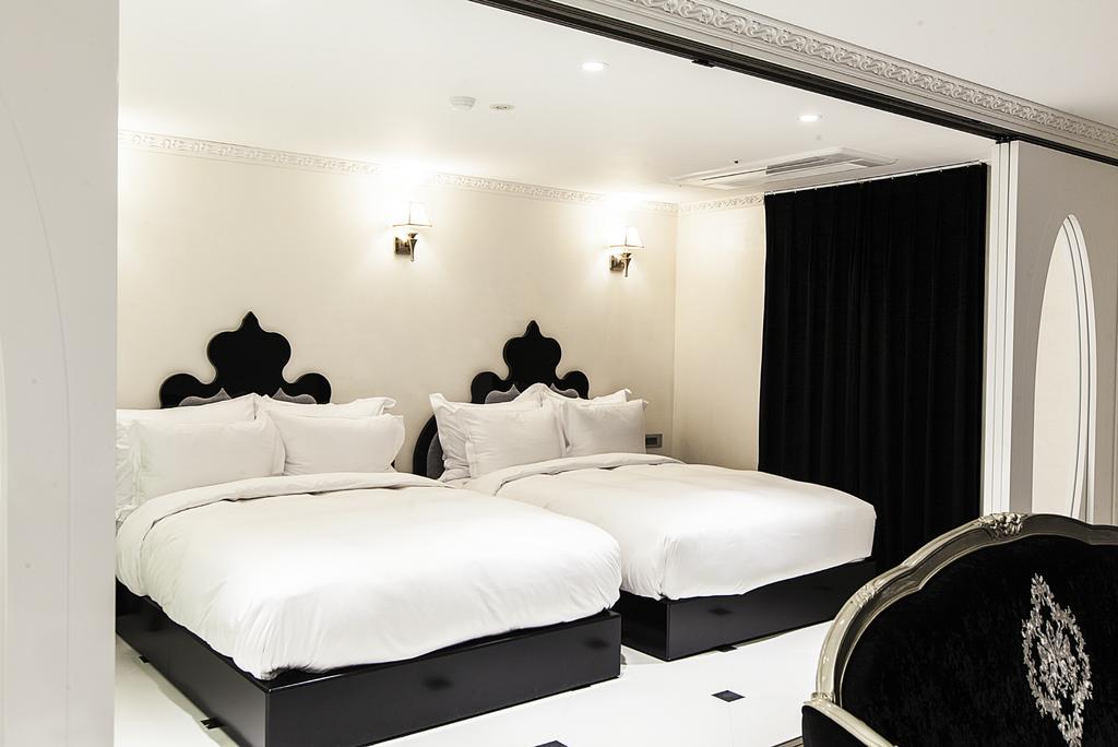 Hotel Richwell 3*