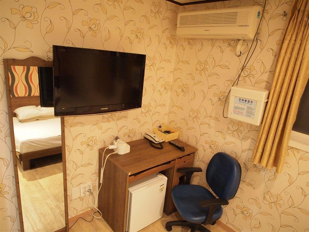 Shinchon Albergue *