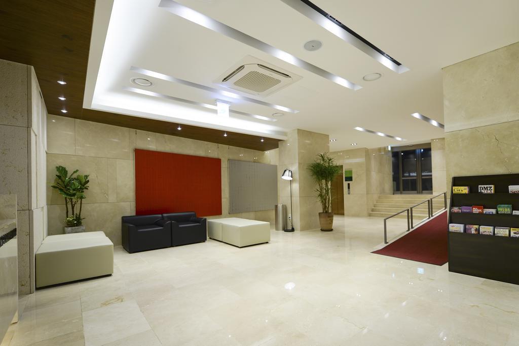 Hotel New Oriental Myeongdong 3*