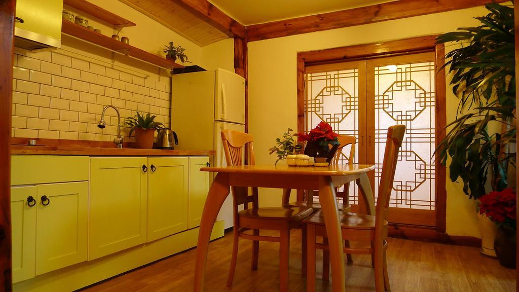 Hanok 202 Guest house 2*