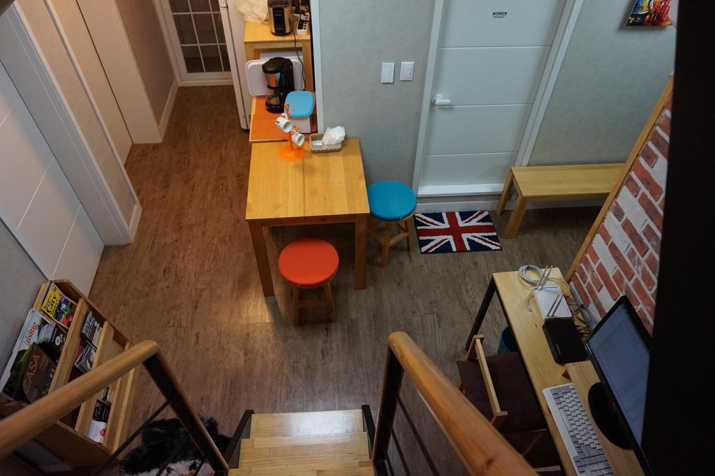 Br. Hongdae Guest house