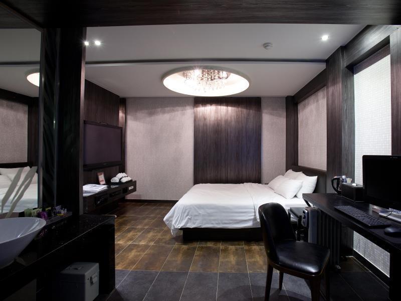 Hip Motel