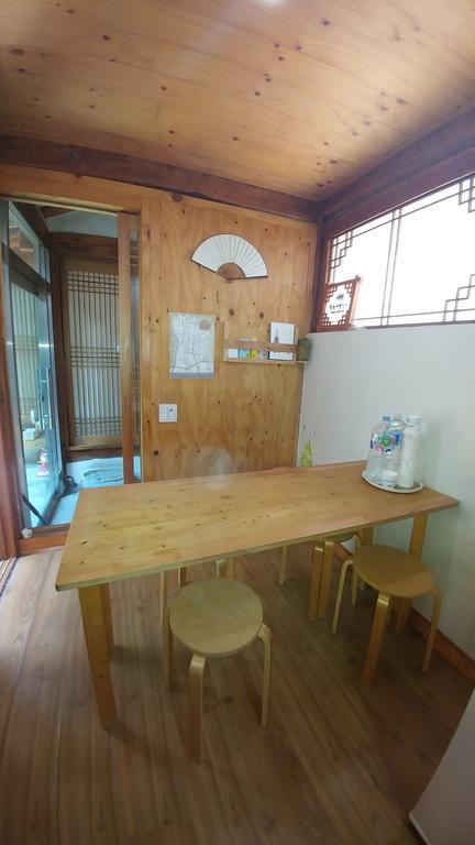 Charm Hanok Guest house Seoul