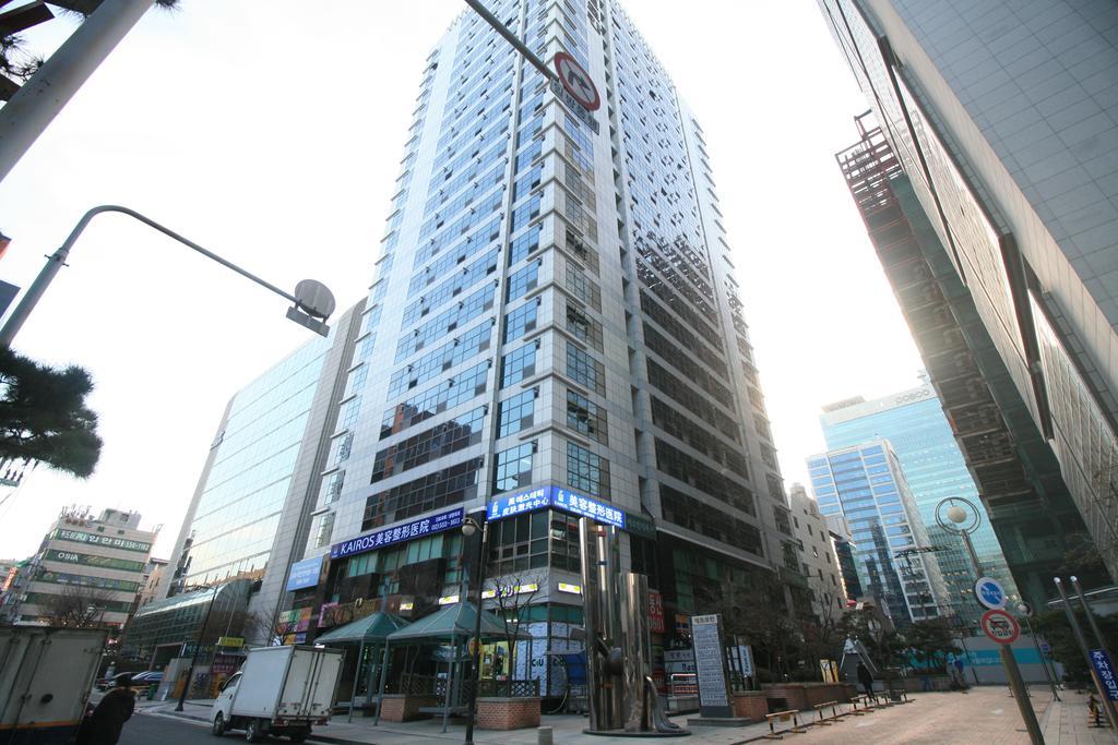 Prime Apartment *